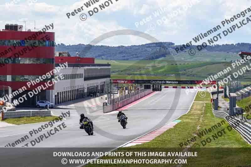 cadwell no limits trackday;cadwell park;cadwell park photographs;cadwell trackday photographs;enduro digital images;event digital images;eventdigitalimages;navarra;no limits trackdays;peter wileman photography;racing digital images;trackday digital images;trackday photos